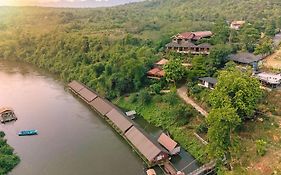 สตาร์ ฮิลล์ ริเวอร์แคว รีสอร์ท กาญจนบุรี